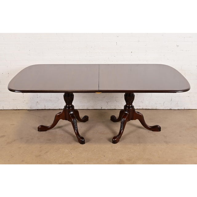 Wood Baker Furniture Style Georgian Banded Mahogany Double Pedestal Extension Dining Table, Newly Refinished For Sale - Image 7 of 13