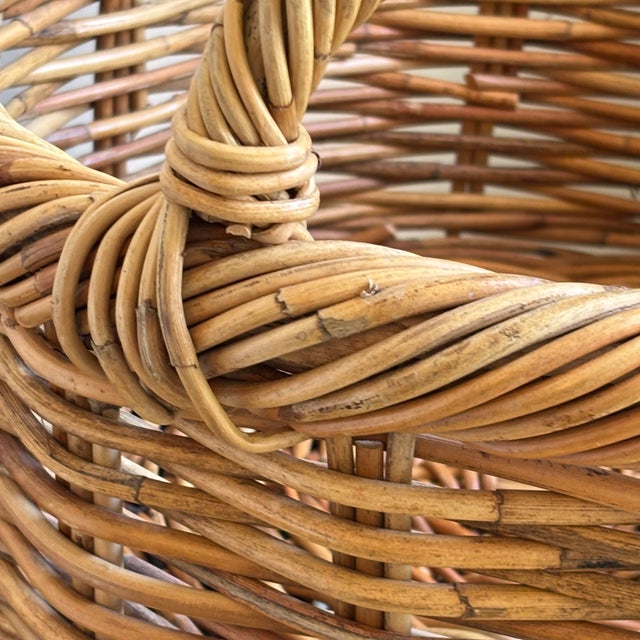 Late 20th Century Vintage French-Style Basket W/ Twisted Rim and Double Handles For Sale - Image 5 of 12