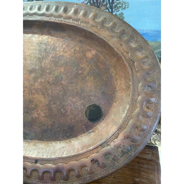 Brown Vintage Hand-Hammered Oval Tray by Marsar Arte Y Cobre, Puerto Vallarta, Mexico For Sale - Image 8 of 9