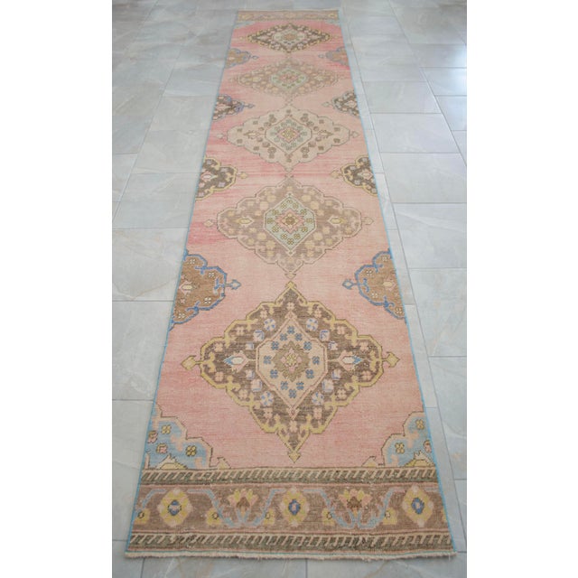 1960s Traditional Turkish Runner Hand Knotted Distressed Low Pile Pink Hallway Rug Kitchen Decor For Sale - Image 6 of 12