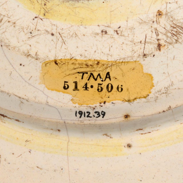 Ceramic Hispano-Moresque Ceramic Charger, 16th Century Glazed Pottery For Sale - Image 7 of 8