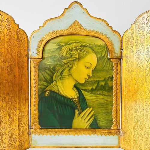 Beautiful large vintage Florentine gold triptych (38.5 x 48 cm) featuring an atmospheric depiction of the Madonna in...