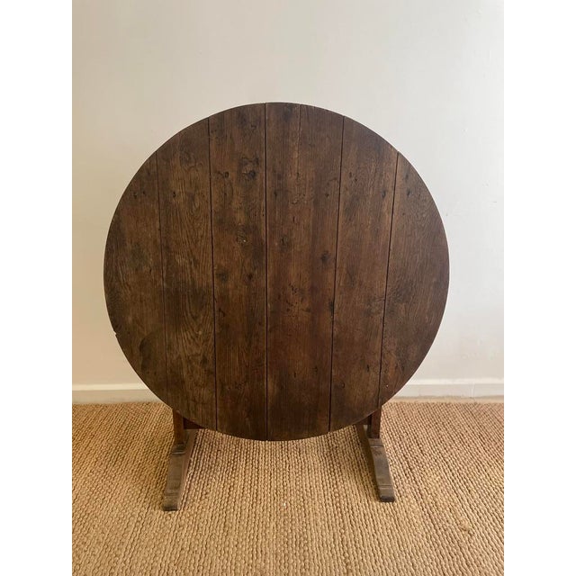 French Dining Table in Oak, in Very Good conditions. Designed 1890 to 1919