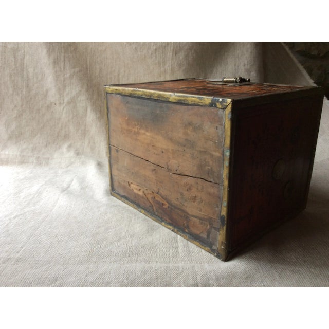 Chinese Antique Chinese Export Yew Wood & Brass Tea Caddy, Hand-Painted, Late Qing Dynasty, Circa 1880 For Sale - Image 3 of 12
