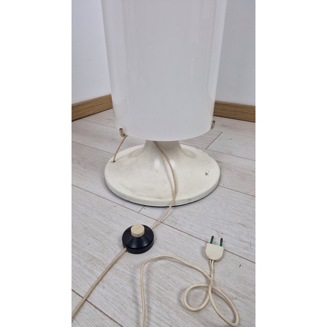 Plastic Acrylic Glass Double Floor Lamp with Orange Stripe by Gino Sarfatti for Arteluce, 1960s For Sale - Image 7 of 14
