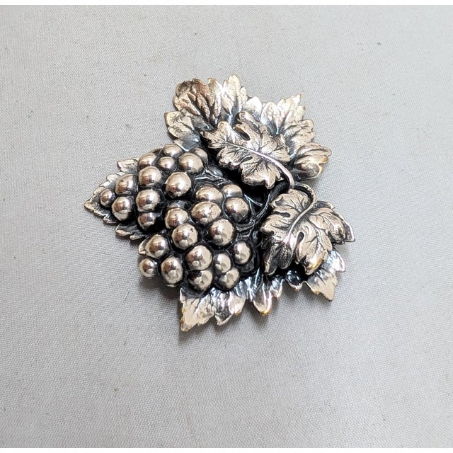 Mid-Century Modern Vintage 1960s Signed Napier Silvertone Grape Cluster Brooch For Sale - Image 3 of 8