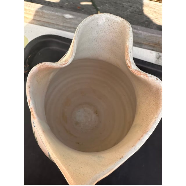 French 1950s Henriot Quimper Pitcher | 32 Oz. For Sale - Image 3 of 10