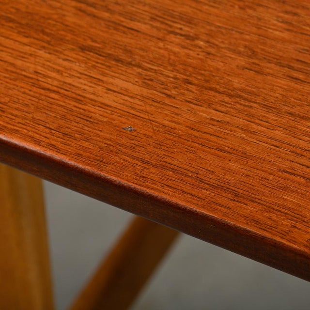 Vintage Hunting Table in Teak and Oak by Børge Mogensen for Søborg Møbelfabrik, 1950s For Sale - Image 10 of 18
