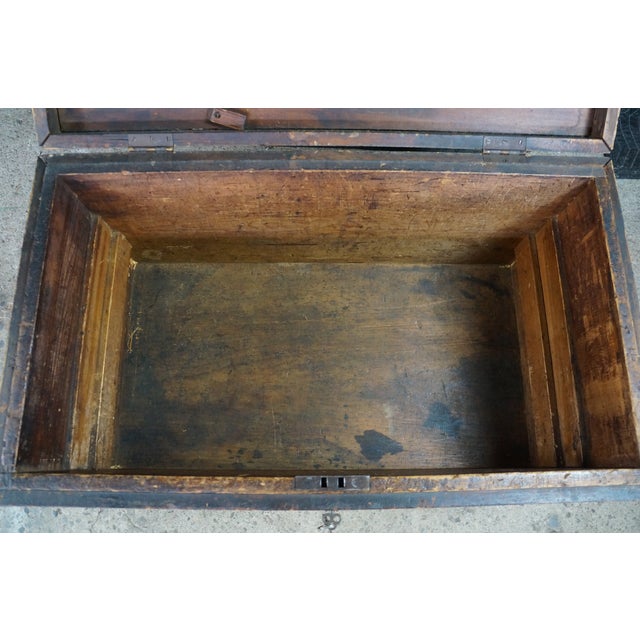 Primitive Antique Early American Painted Oak Blanket Trunk Chest Coffee Table For Sale - Image 15 of 18
