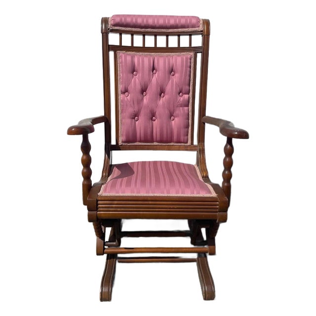 Early 20th Century Antique Traditional Spindle Wood Rocking Chair For Sale