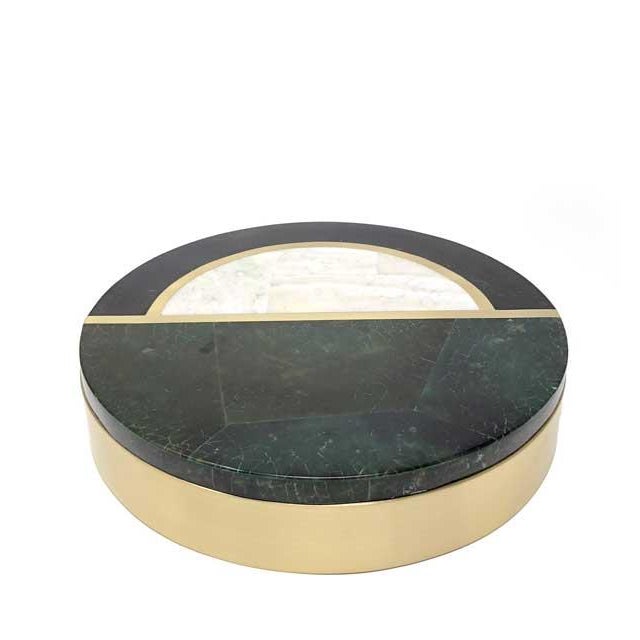 Contemporary Art Deco Inspired Shell and Brass Inlay Decorative Box For Sale - Image 4 of 4