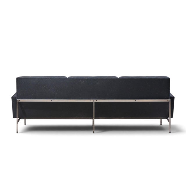Florence Knoll for Knoll Mid Century Parallel Bar Sofa For Sale In Chicago - Image 6 of 9