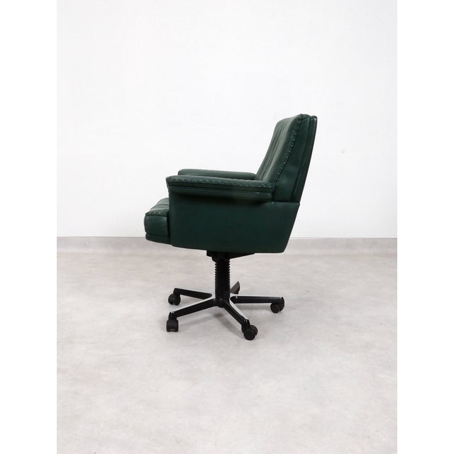 Mid-Century Modern DS 35 Swivel Desk Chair by Robert Haussmann for de Sede, 1990s For Sale - Image 3 of 18