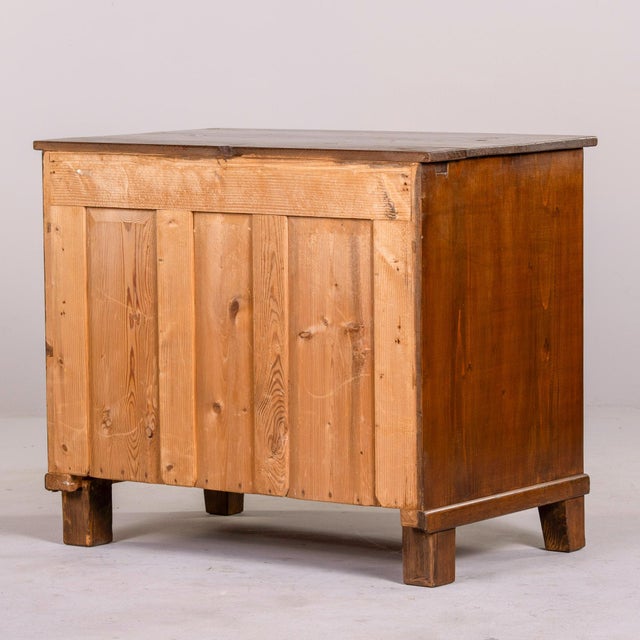 Early 20th Century English 4 Drawer Pine Chest With Bamboo Detail For Sale - Image 9 of 13