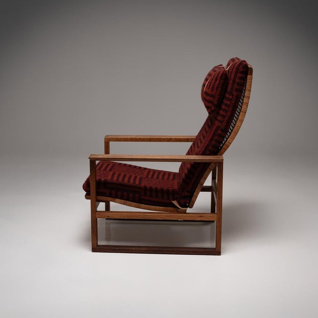 Set of The Runner Chair and Foostool attributed to Børge Mogensen for Frederica Stolefabrik, 1950s For Sale - Image 5 of 16