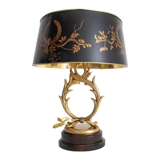 Frederick Cooper Mid-Century Brass Laurel Wreath Table Lamp For Sale