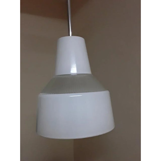 Holophane Vintage Industrial Ceiling Lamp with Wavy Frosted Glass Shade on Chrome-Plated Metal Mount by Holophane, 1970s For Sale - Image 4 of 8