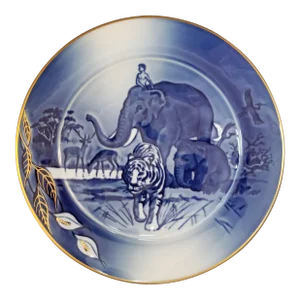 1989 Vintage Bing and Grondahl Porcelain Peace on Earth Plate