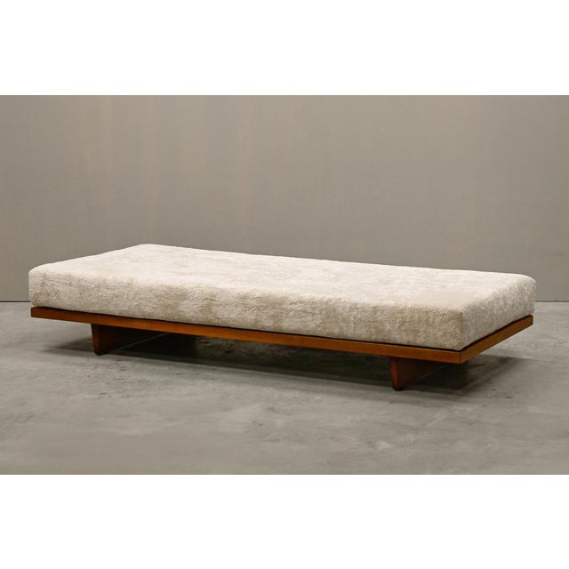 Daybed in Oak and Almond Colored Fabric by Børge Mogensen for Fredericia Stolefabrik For Sale - Image 6 of 14