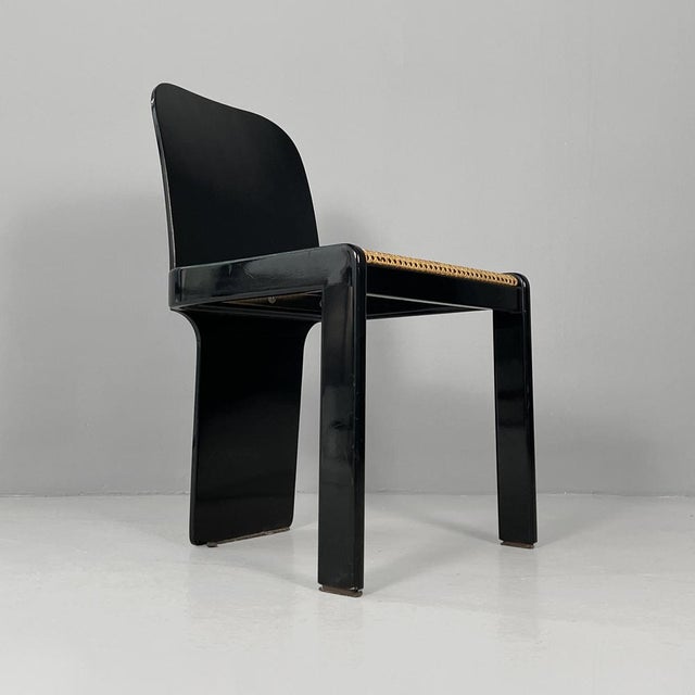 Beige Italian Modern Chairs attributed to Pierluigi Molinari for Pozzi, 1970s, Set of 4 For Sale - Image 8 of 18
