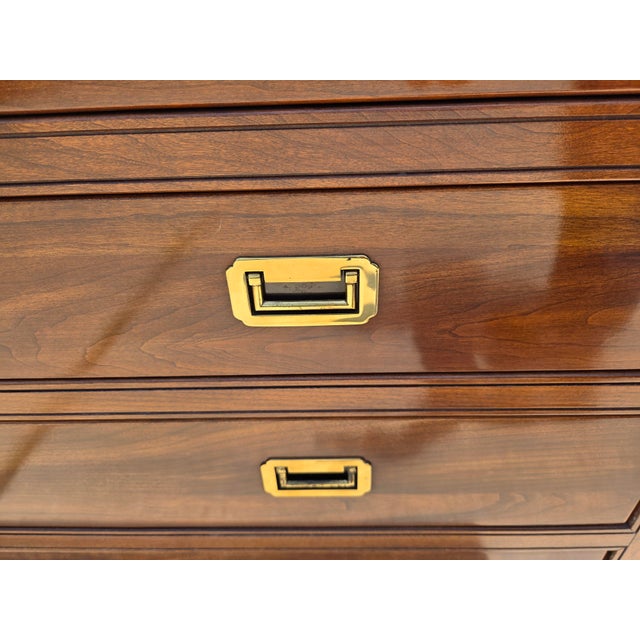 1980s Ethan Allen Canova Campaign Hutch Curio China Cabinet Display Shelf For Sale - Image 14 of 17