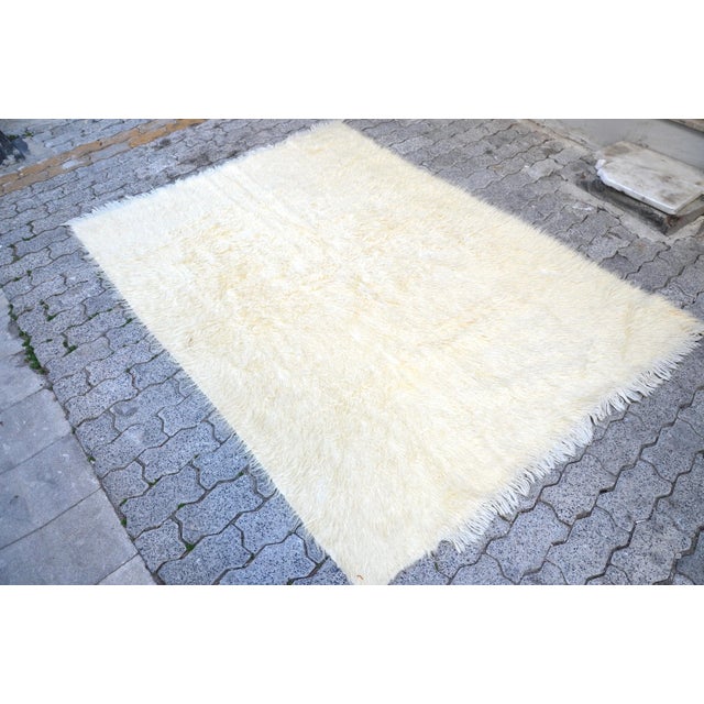 1960s Turkish Handmade Anatolian Tülü Rug For Sale - Image 4 of 11