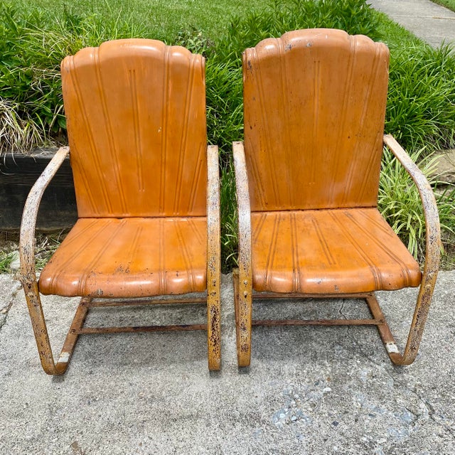 This pair of vintage outdoor metal chairs is from Cleveland Welding's "Restmaster" collection. Even with rust spots, they...
