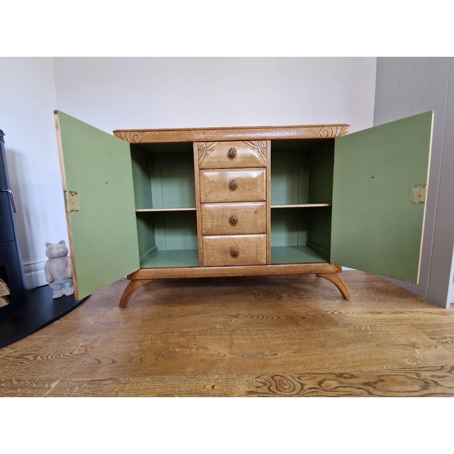 1930s Mid-Century Oak Sideboard, 1930s For Sale - Image 5 of 18