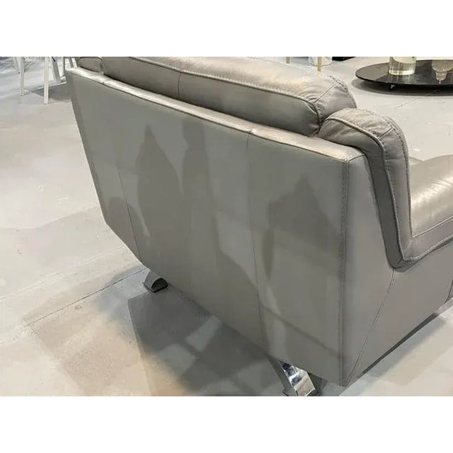 Mid 20th Century Mid 20th Century Sofia Vergara Modern Gray Leather Loveseat 45" For Sale - Image 5 of 5