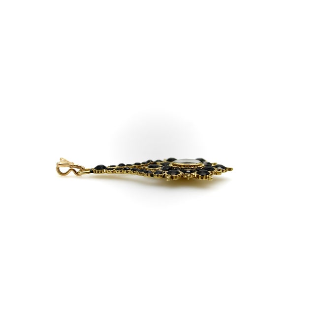 Early 19th Century Georgian 14k Gold Flat Cut Onyx Mourning Pendant For Sale - Image 4 of 9