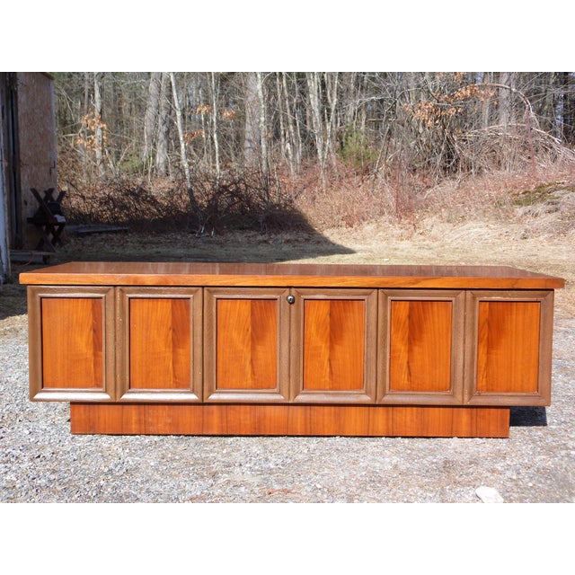 Vintage Mid Century Modern Low Profile Walnut Lane Princess Cedar Chest
