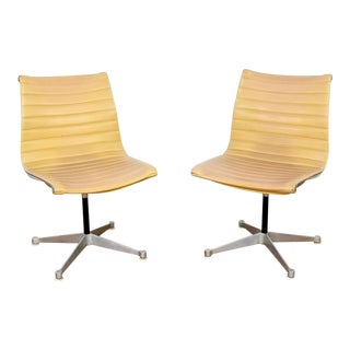 Vintage Mid Century Eames for Herman Miller Aluminum Group Chairs-A Pair For Sale