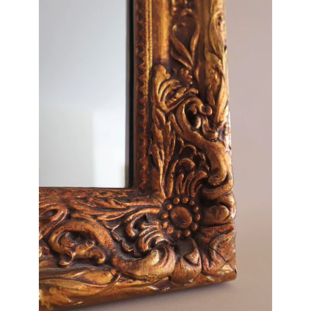 Traditional 1970s Carved Floral Wood Mirror Finished in Gold Gilt For Sale - Image 3 of 7