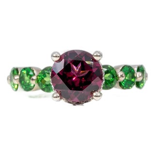 2.5Ct Purple Garnet Ring With Tsavorite Garnet Accents in Solid 14k Gold, 8mm, Size 6.75 For Sale