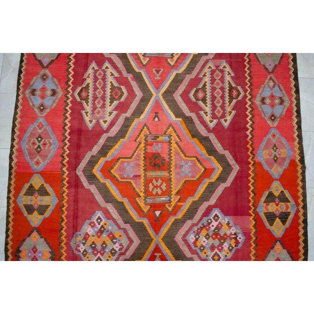 1980s Vintage Handmade Rug Organic Wool Turkish Kilim Oversize Area Rug - 6′8″ X 12′4″ For Sale - Image 13 of 15
