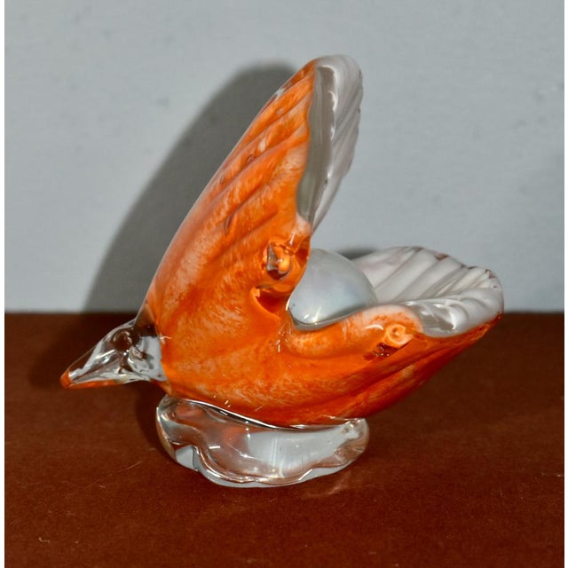 Vintage Art Glass Clam Shell With Pearl For Sale - Image 4 of 12