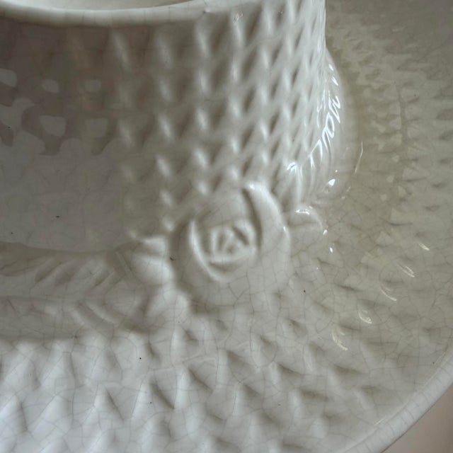 Contemporary Vintage Whittier Pottery 1986 White Basketweave Sombrero Chip & Dip Bowl For Sale - Image 3 of 5
