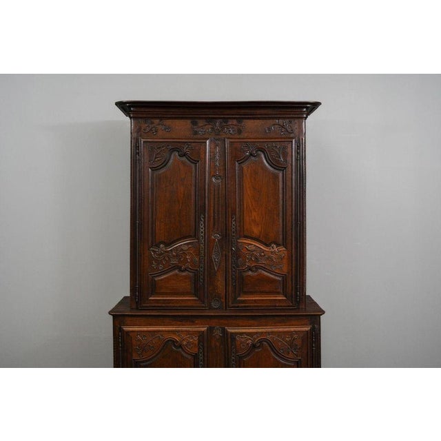 Baroque Buffet Cupboard in Walnut, 18th Century For Sale - Image 9 of 18