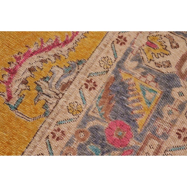 Textile Shabby Chic 1990's Vintage Yellow/Grey Wool Rug - 9'10'' X 12'7'' For Sale - Image 7 of 10