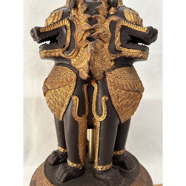 Chinoiserie Vintage Triple Face Frederick Cooper Bronze Foo Dog Table Lamp For Sale - Image 3 of 8