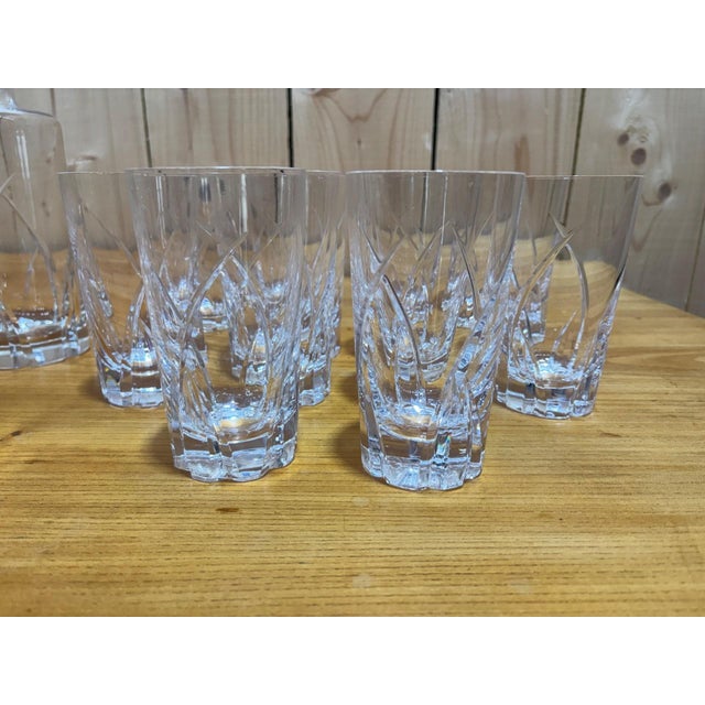 Magnificent Vannes crystal service, a complete and cohesive set dating from the 1960s-1980s. This prestigious service...