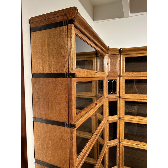 Corner Bookcase in Oak from Globe Wernicke, 1890s, Set of 24 For Sale - Image 4 of 13