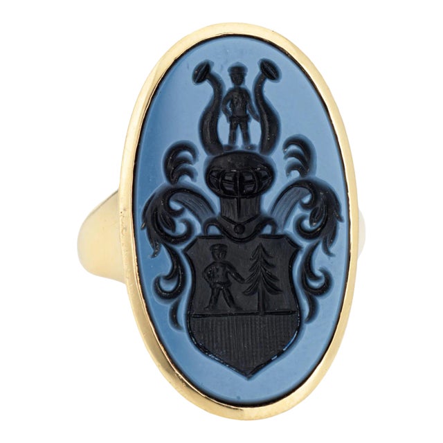Vintage Large 14k Yellow Gold Blue Agate Family Crest Signet Oval Ring Size 6 For Sale