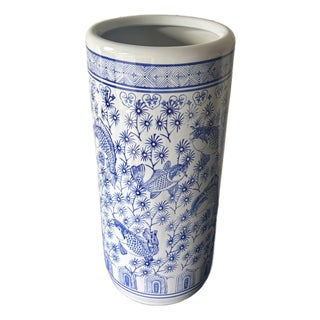 Vintage Chinese Blue and White Porcelain Fish Umbrella Stand For Sale