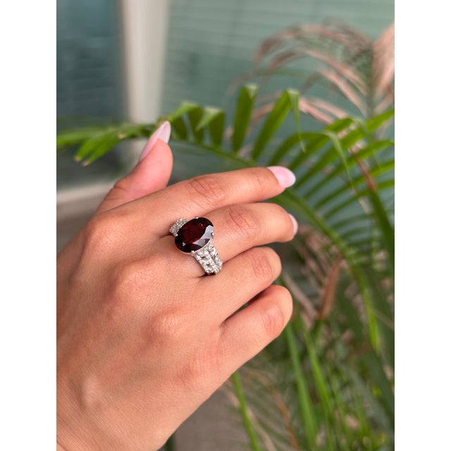 Edwardian Inspired Garnet & Zircon Solitaire Ring in 925 Silver Size - 8 For Sale - Image 4 of 13