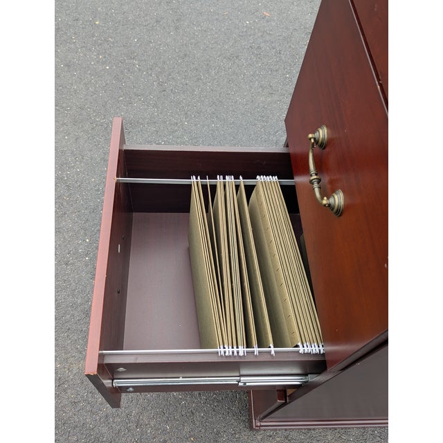 Late 20th Century Vintage 4 Drawer Vertical Locking Filing Cabinet W/ Key For Sale - Image 5 of 8