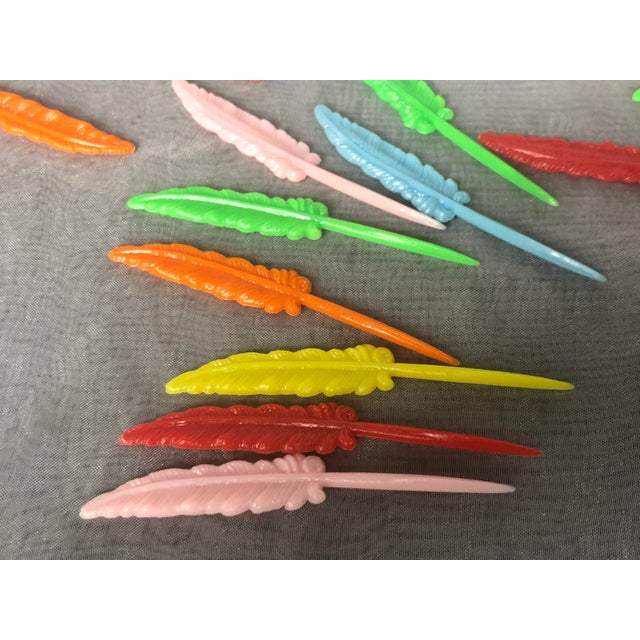 1960s Vintage Pen Quill Cocktail Drink Hors d'Oeuvres Picks Set of 45 For Sale - Image 5 of 15
