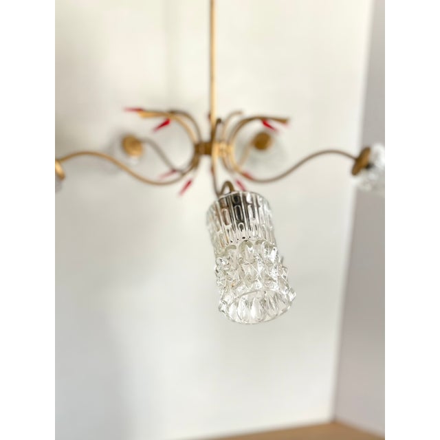 Metal Mid-Century Modern French Atomic Chandelier with Red Acrylic Glass Accents and Textured Glass Shades, 1960s For Sale - Image 7 of 13