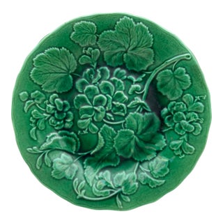 English Green Majolica Geranium Plate, Circa 1880 For Sale