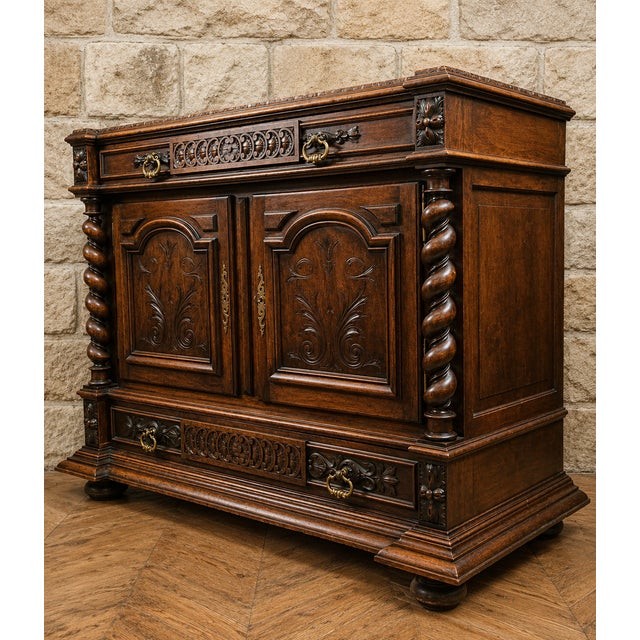 19th Century Carved Wooden Trouser Cabinet with Twisted Columns and Marble Top For Sale - Image 4 of 6